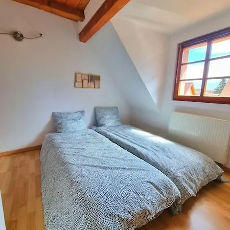 Lägenhet Le Schmoutz: Duplex Entre Colmar Et Mulhouse Ensisheim